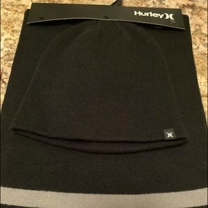 Hat and scarf for a men,s and women’s.